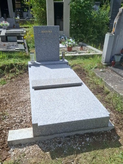 Nový hrob